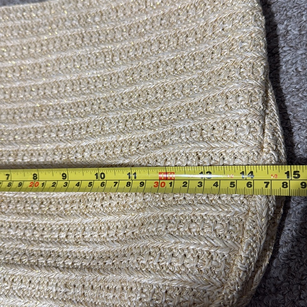 Woven Straw Hobo Bag – Natural - Picture 9 of 10